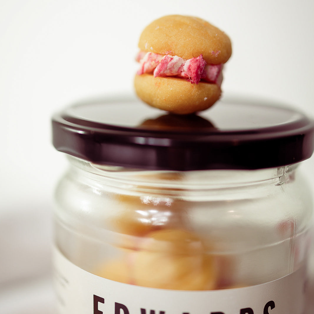 Edwards Hug in a Jar Yo Yos